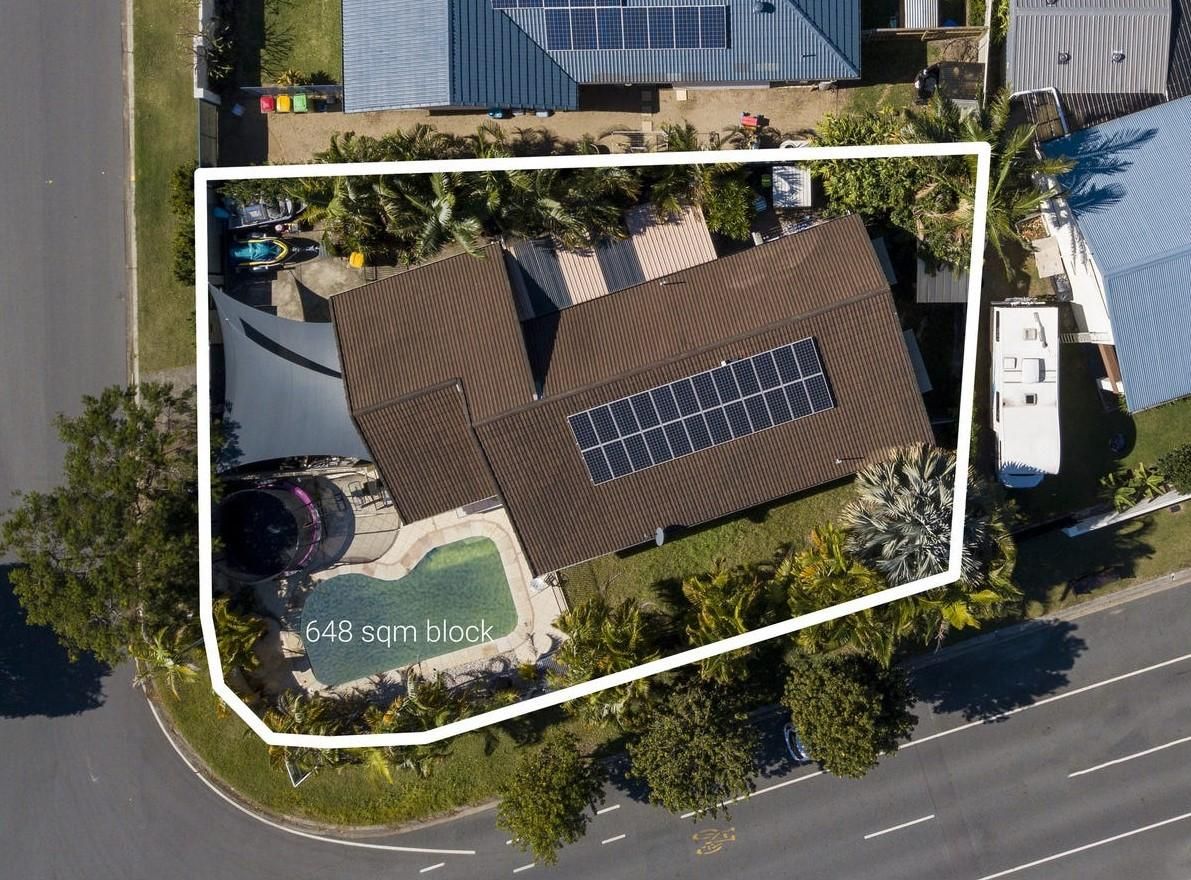 4 bedrooms House in 24 Bittern Avenue BURLEIGH WATERS QLD, 4220