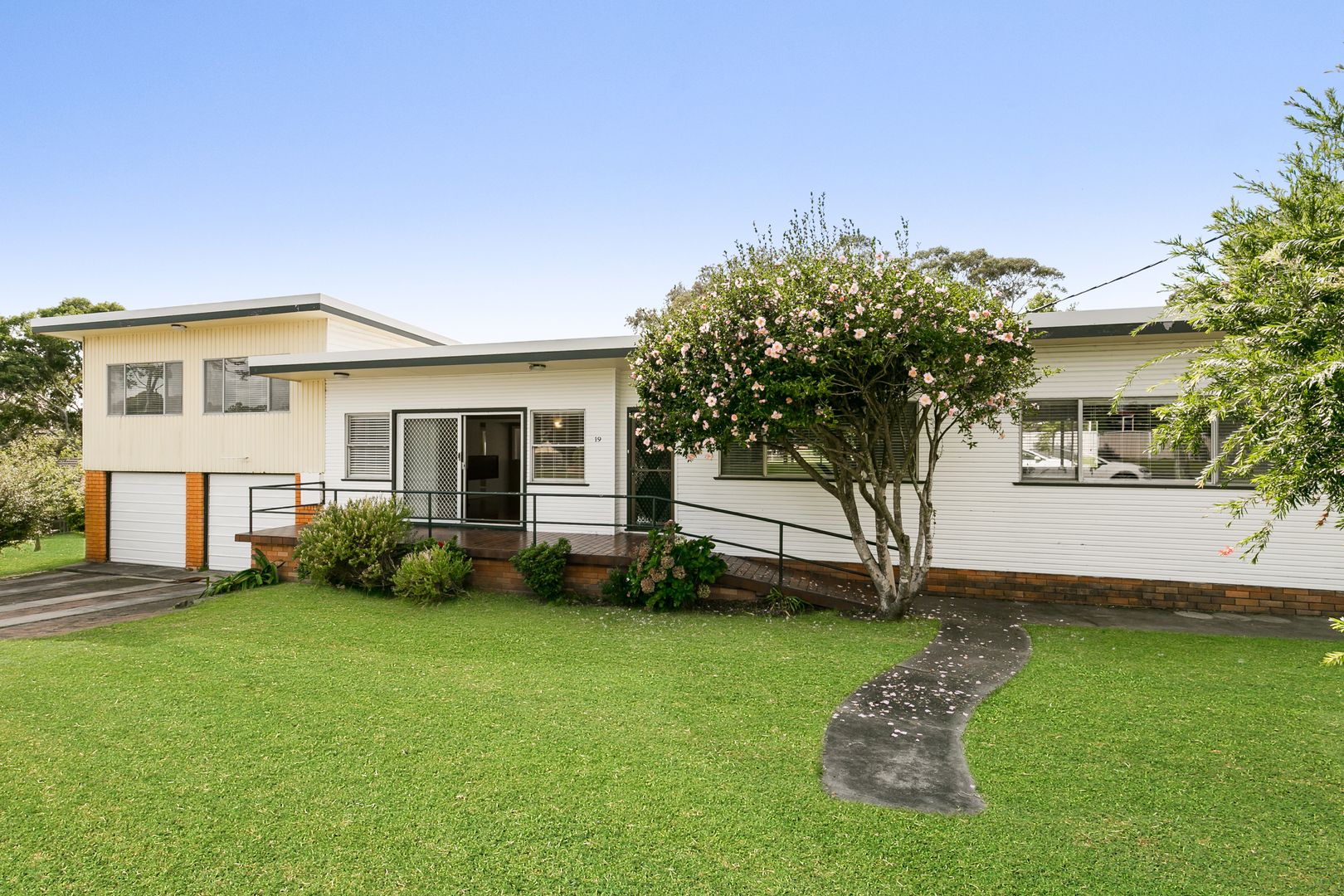 19 Brooks Street, Arcadia Vale NSW 2283, Image 1