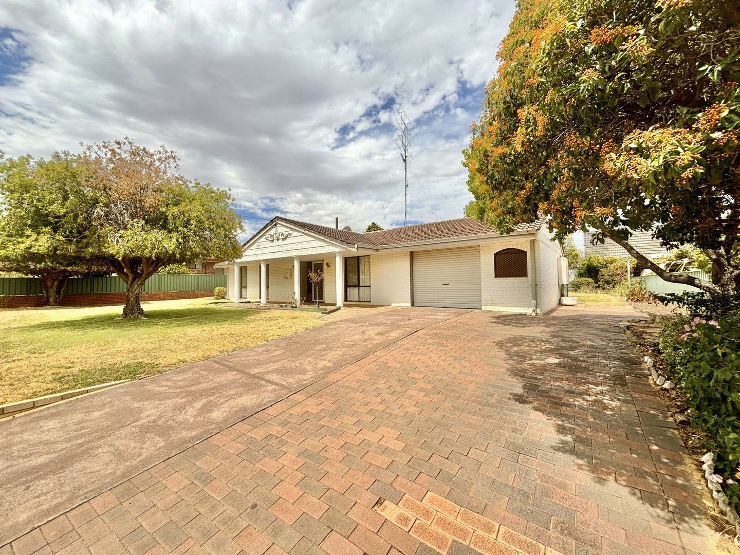 39 Quinlan St, Wongan Hills WA 6603, Image 0