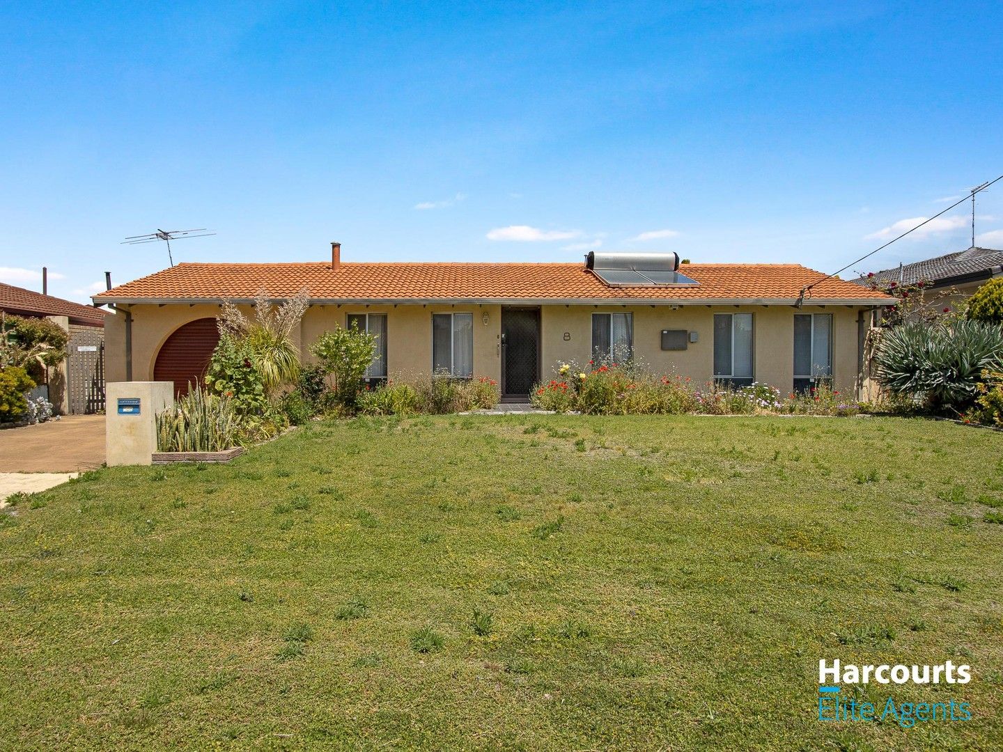 3 bedrooms House in 8 Henry Street ROCKINGHAM WA, 6168