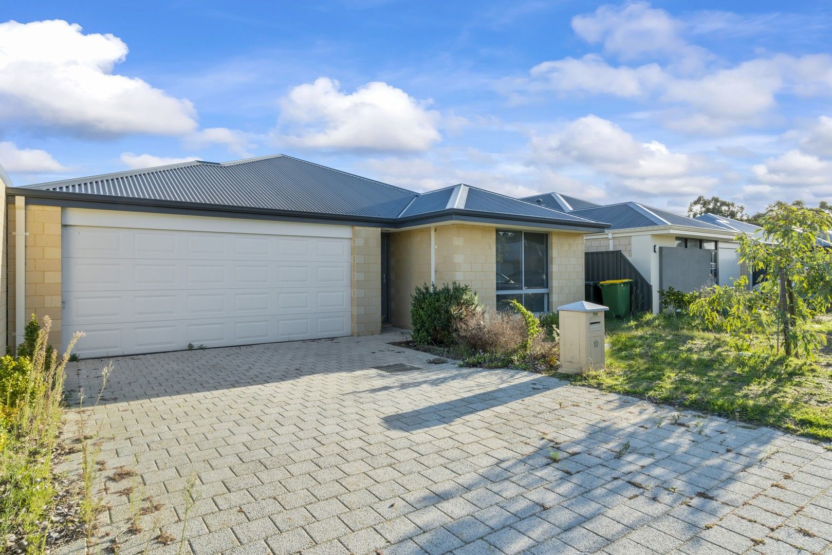 4 bedrooms House in 10 Berican Parade HILBERT WA, 6112