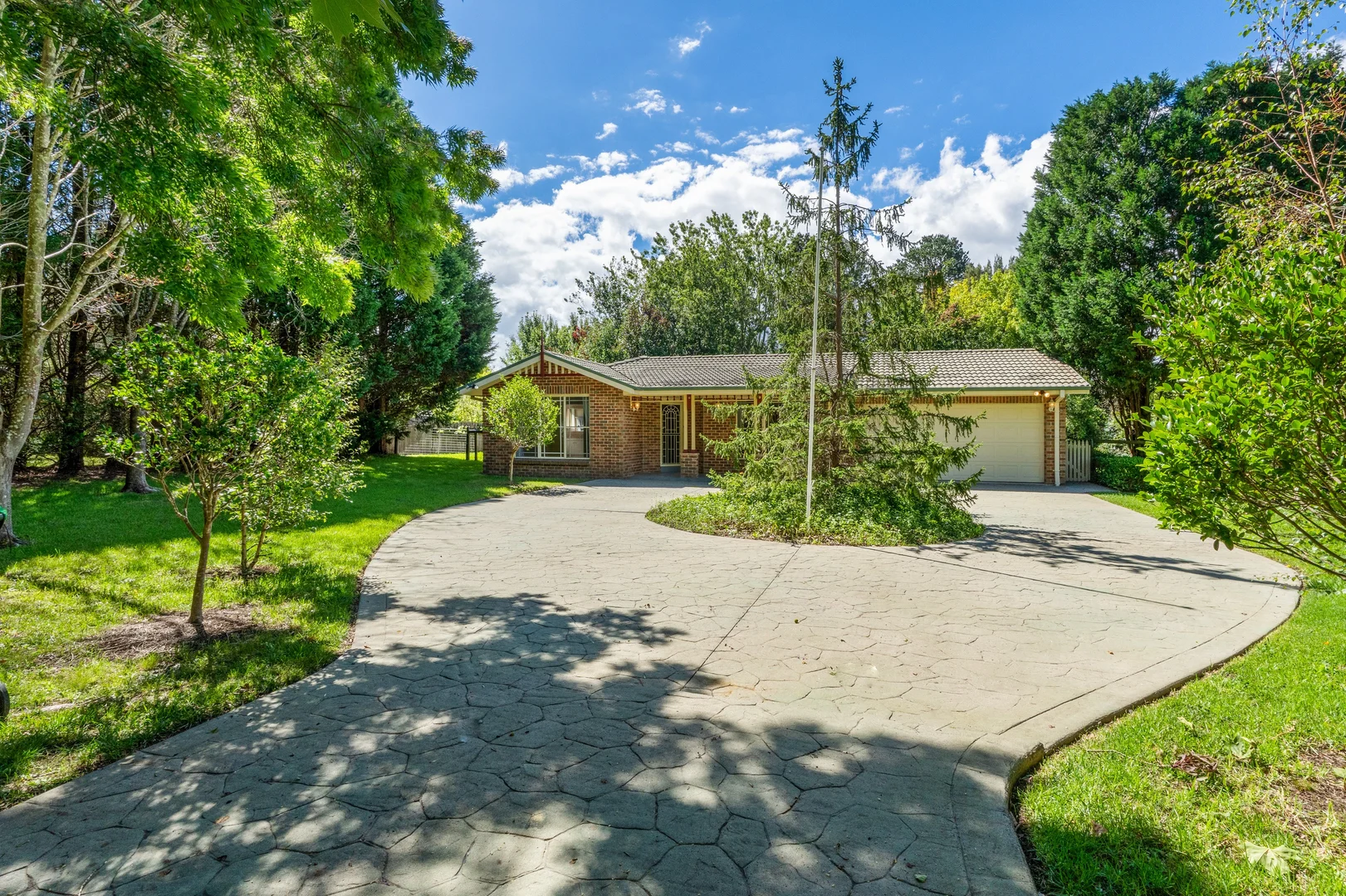 Additional image 14 of 11 Cypress Parade, Bowral NSW 2576