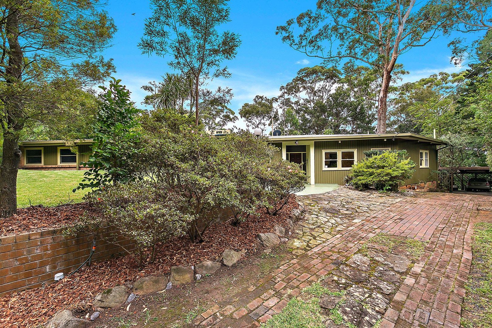 4 Bushland Avenue, Mount Pleasant NSW 2519