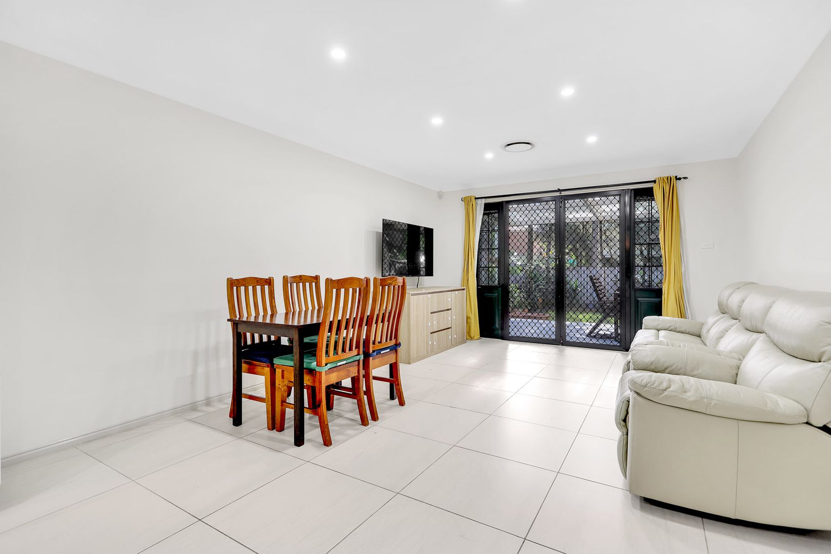 6/137-139 Toongabbie Road, Toongabbie NSW 2146, Image 2