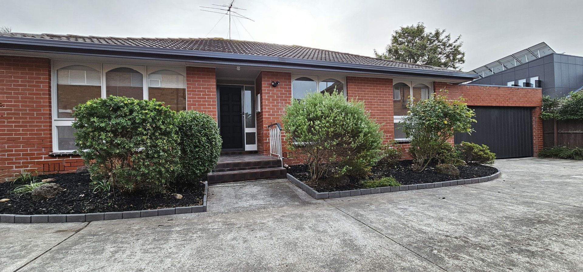 2 bedrooms Apartment / Unit / Flat in 3/159 Oakleigh Rd CARNEGIE VIC, 3163
