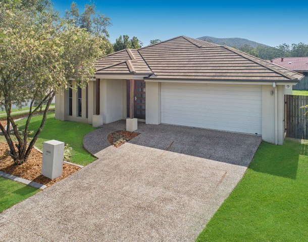 34 Woodgrove Boulevard, Beerwah QLD 4519