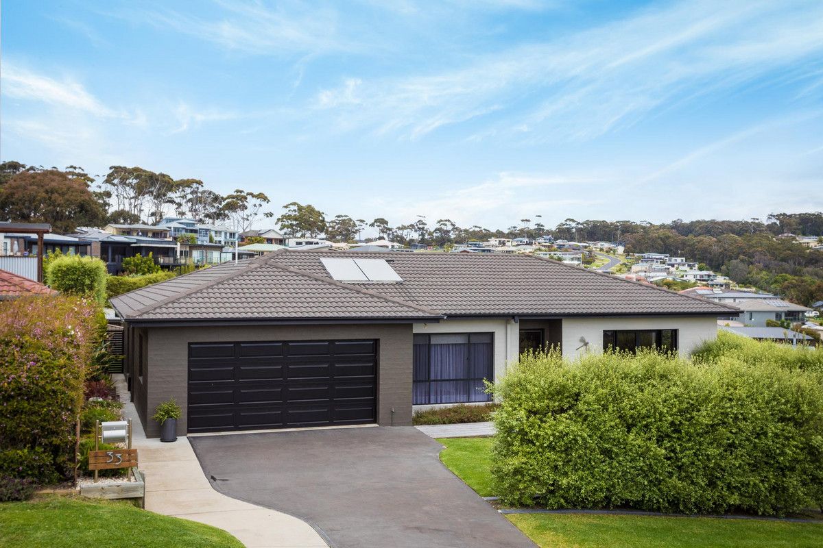 33 Bournda Circuit, Tura Beach NSW 2548, Image 0