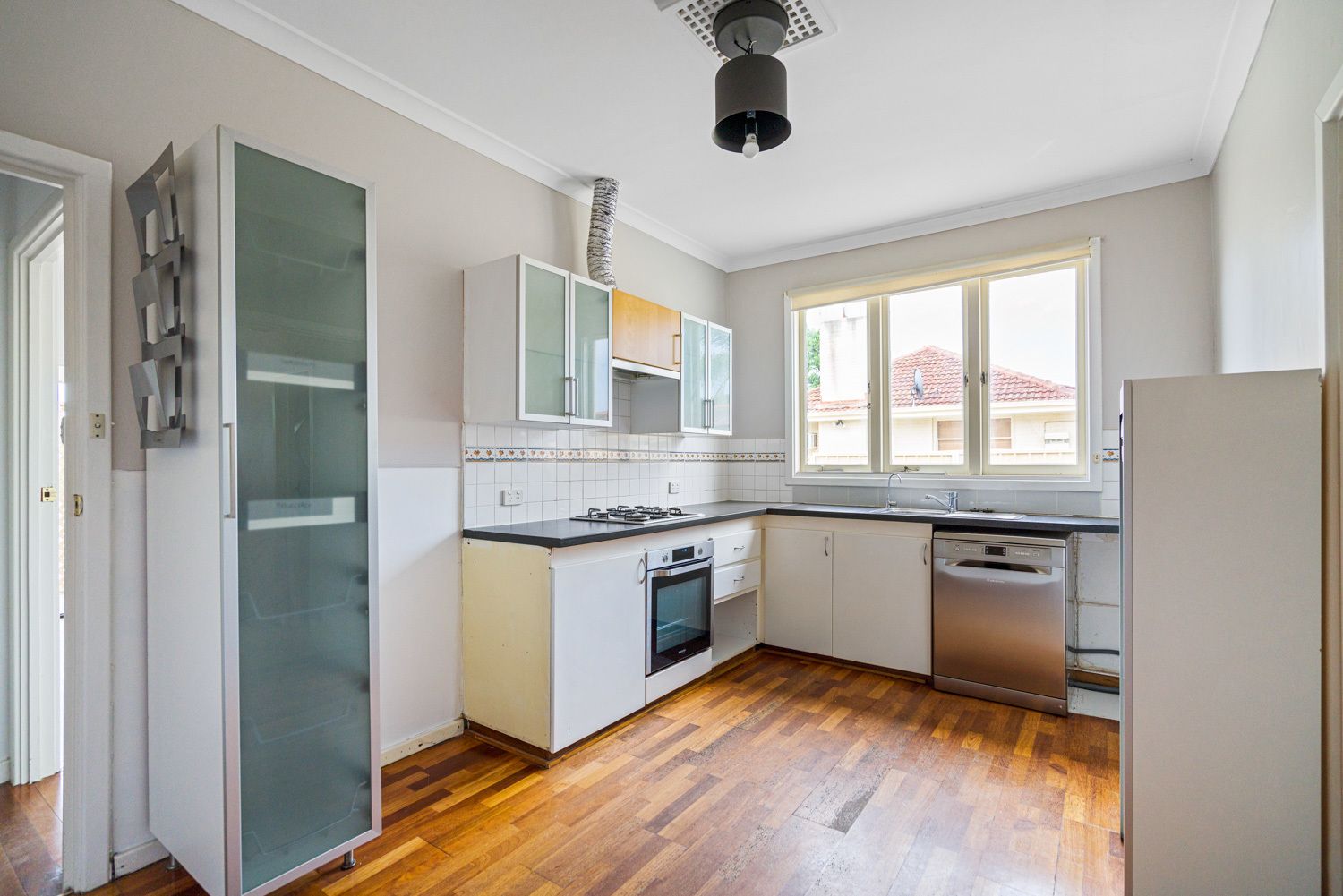 2 bedrooms House in 25 Goneril Way COOLBELLUP WA, 6163