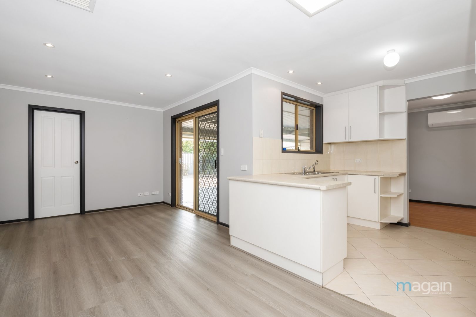 112 Reynell Road, Woodcroft SA 5162 House For Rent Domain