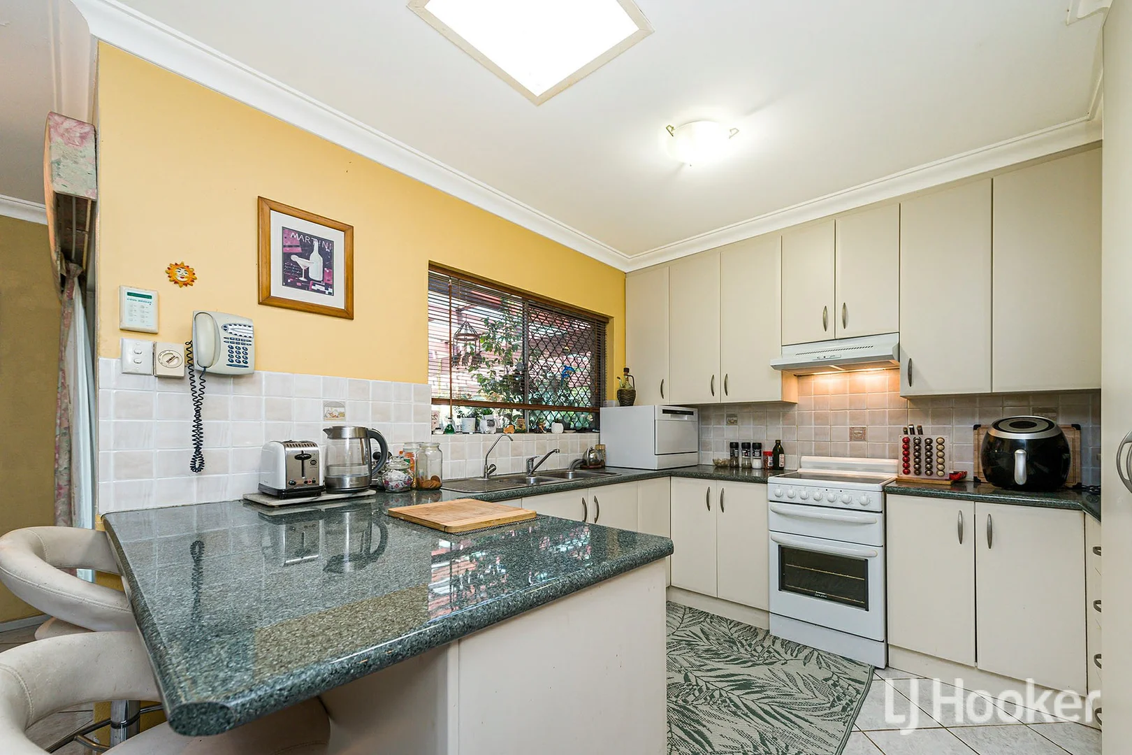 Additional image 7 of 9 Lorenzo Street, Thornlie WA 6108
