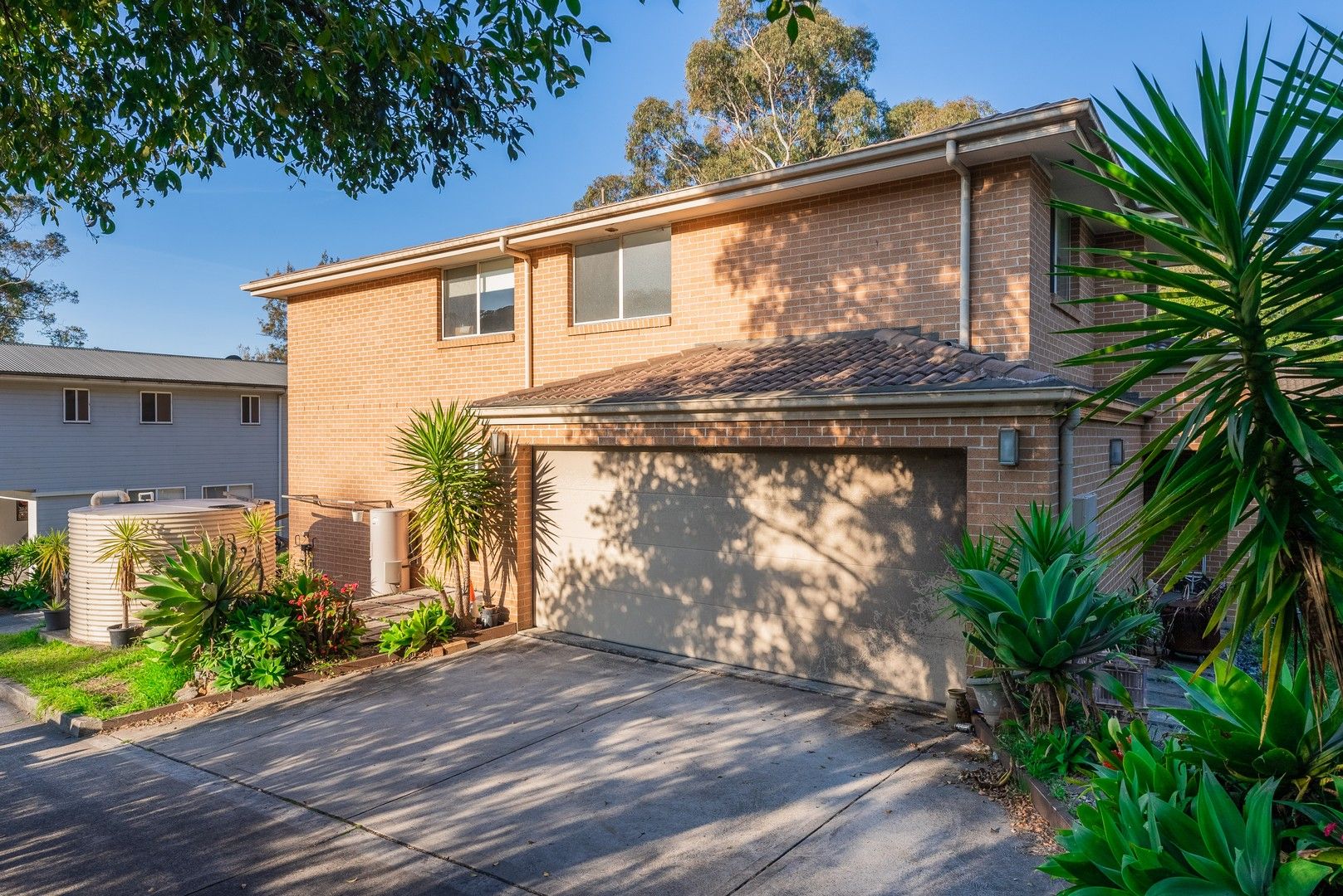 4 bedrooms House in 83 The Crescent HELENSBURGH NSW, 2508