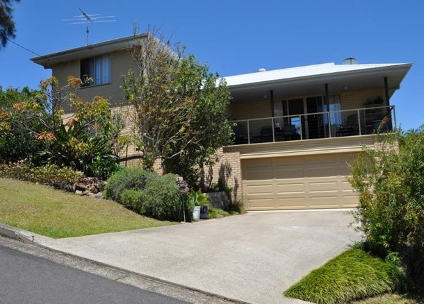 1 Warrell Close, Scotts Head NSW 2447