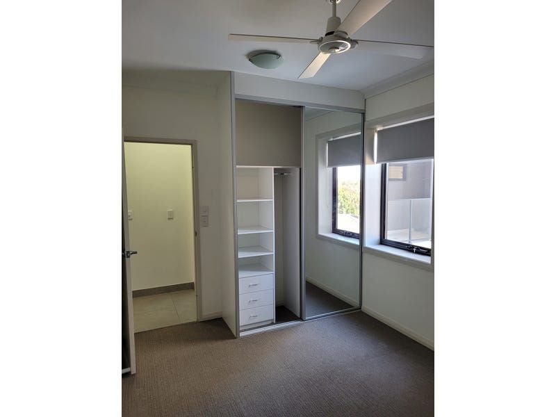 605/5 Hamilton Rd, Fairfield NSW 2165, Image 2