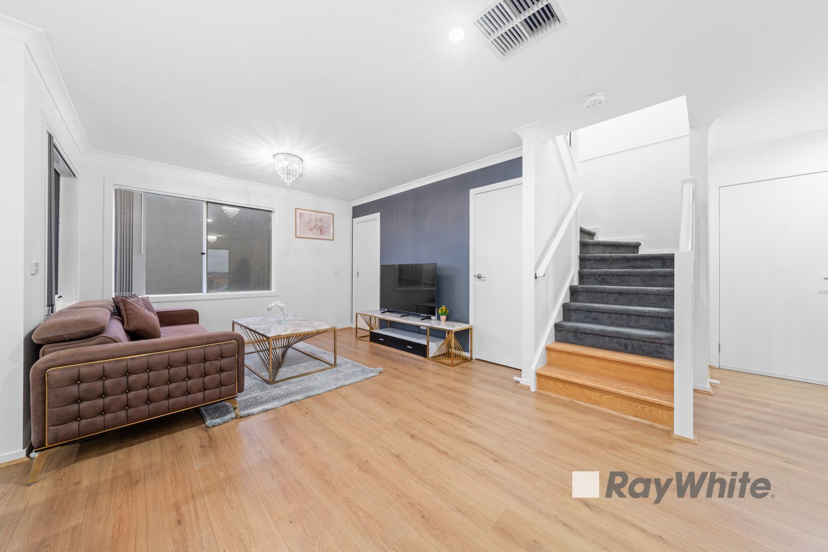 53 Plymouth Boulevard, Clyde North VIC 3978, Image 2
