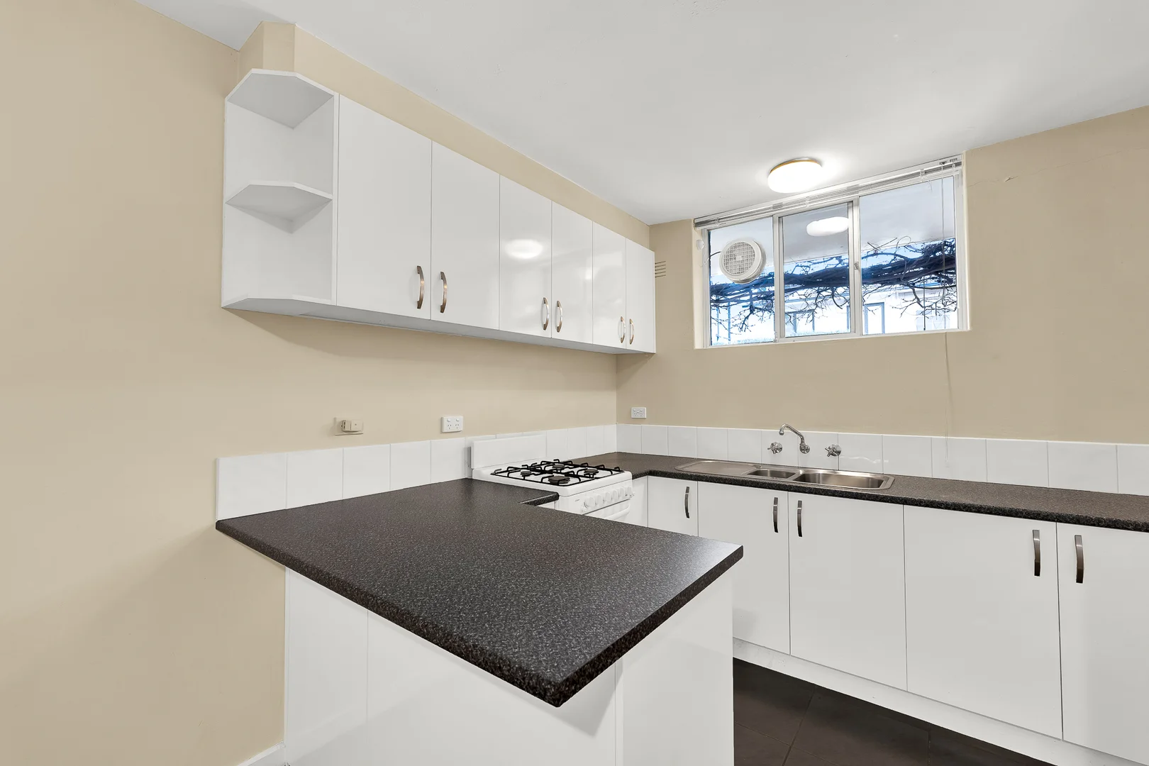 Additional image 2 of 4/2A Myoora Road, Toorak VIC 3142