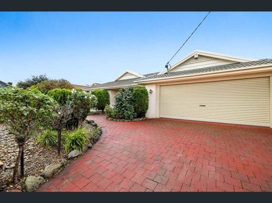 3 bedrooms House in 248 Craigieburn Road CRAIGIEBURN VIC, 3064
