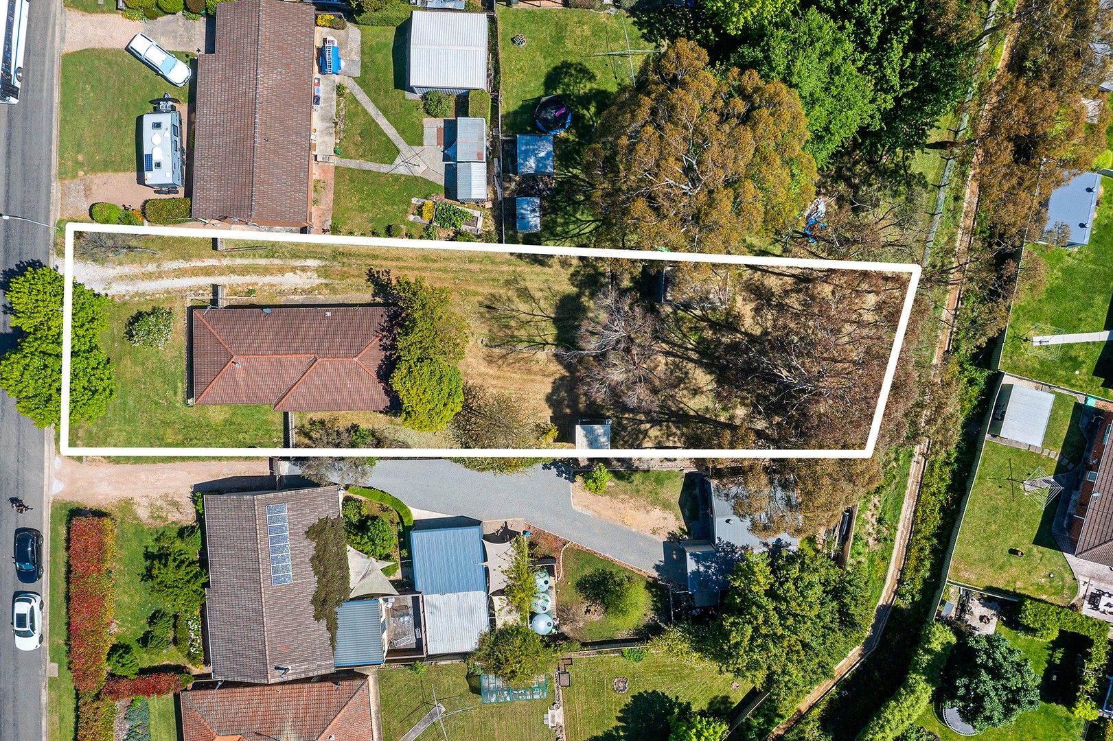 4 bedrooms House in 14 Campbell Crescent MOSS VALE NSW, 2577