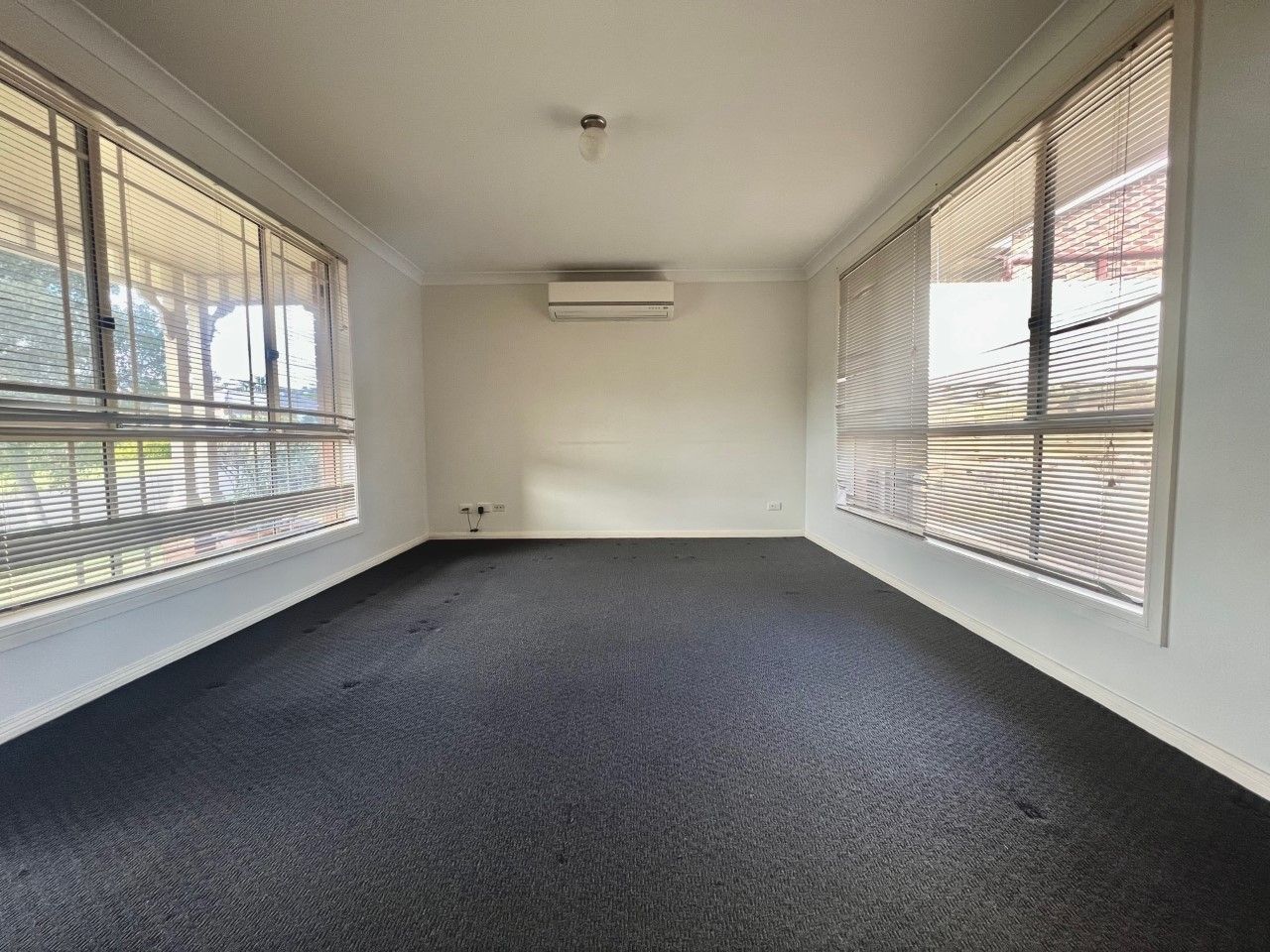 12B Withnell Crescent, St Helens Park NSW 2560 Semidetached For Rent