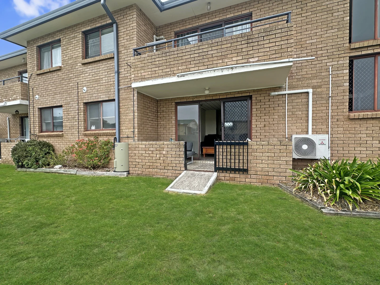 Image 12