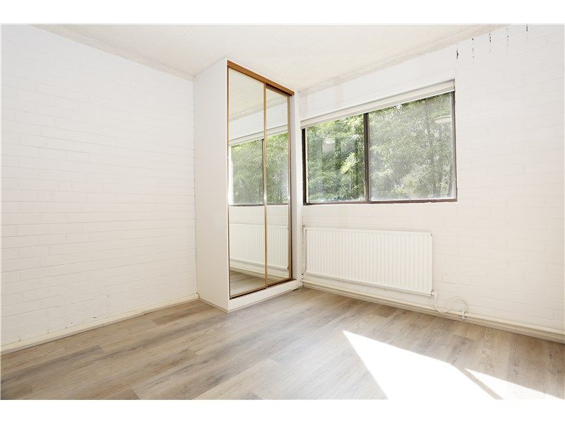 1 bedrooms Apartment / Unit / Flat in 3/25 Redan Street ST KILDA VIC, 3182