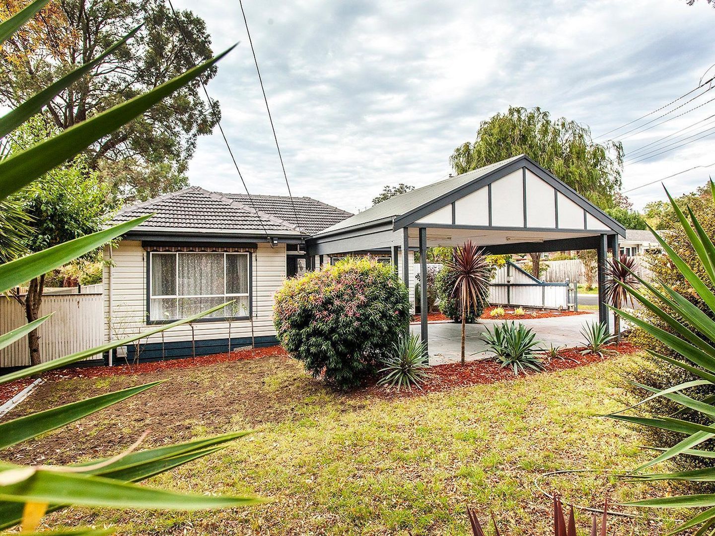 22 Taylors Road, Croydon VIC 3136 House For Rent 430 Domain