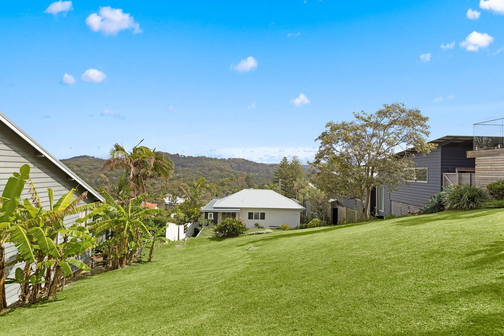 24 Watkins Road, Avalon Beach NSW 2107, Image 2