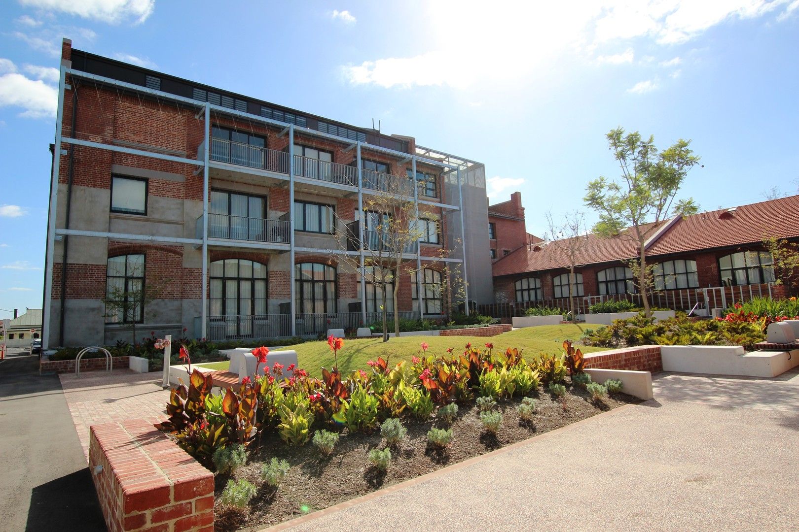 1 bedrooms Apartment / Unit / Flat in 207/1 Barnet Way RICHMOND VIC, 3121