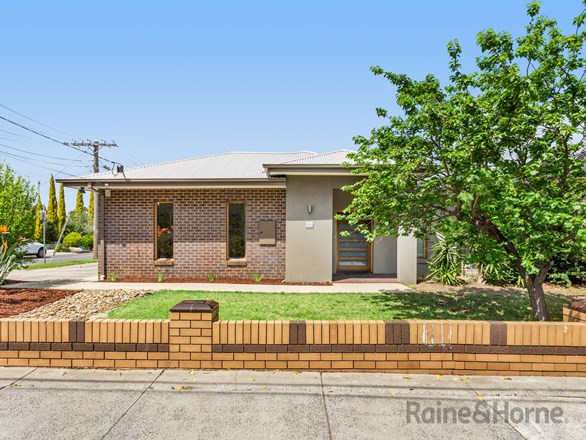 41 Roberts Road, Airport West VIC 3042