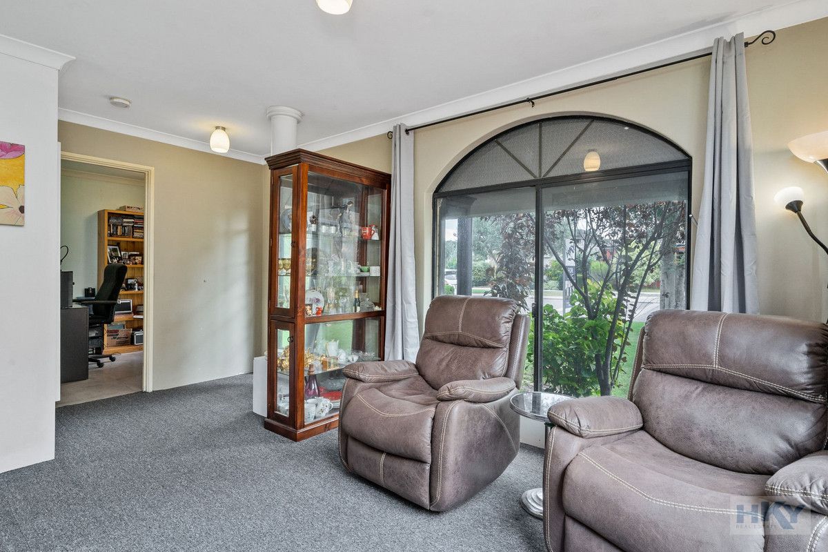 21 St Tropez Vista, Ellenbrook WA 6069, Image 2