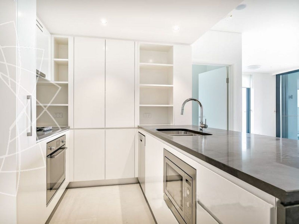 2 bedrooms Apartment / Unit / Flat in 1303/42 Walker Street RHODES NSW, 2138