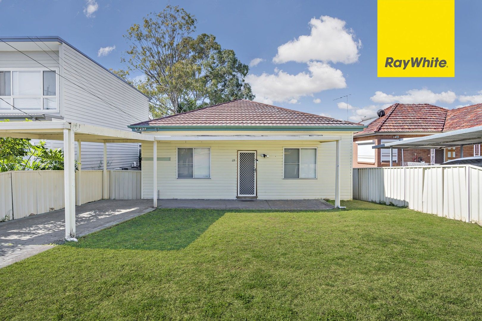3 bedrooms House in 23 Abbott Street MERRYLANDS NSW, 2160