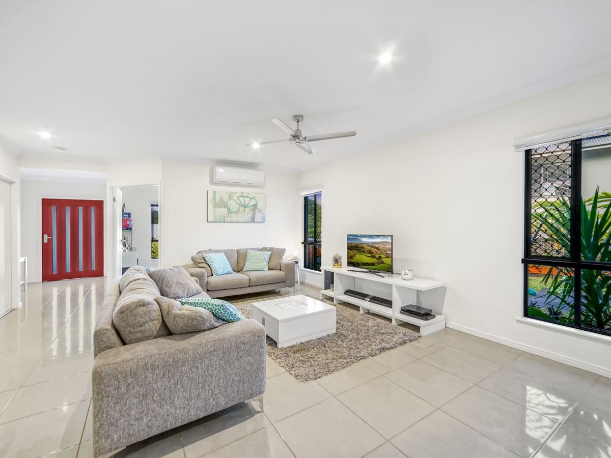 67 McFarlane Drive, Kanimbla QLD 4870, Image 2