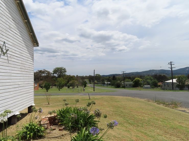 46 Glenlyon Street, Wallangarra QLD 4383, Image 2