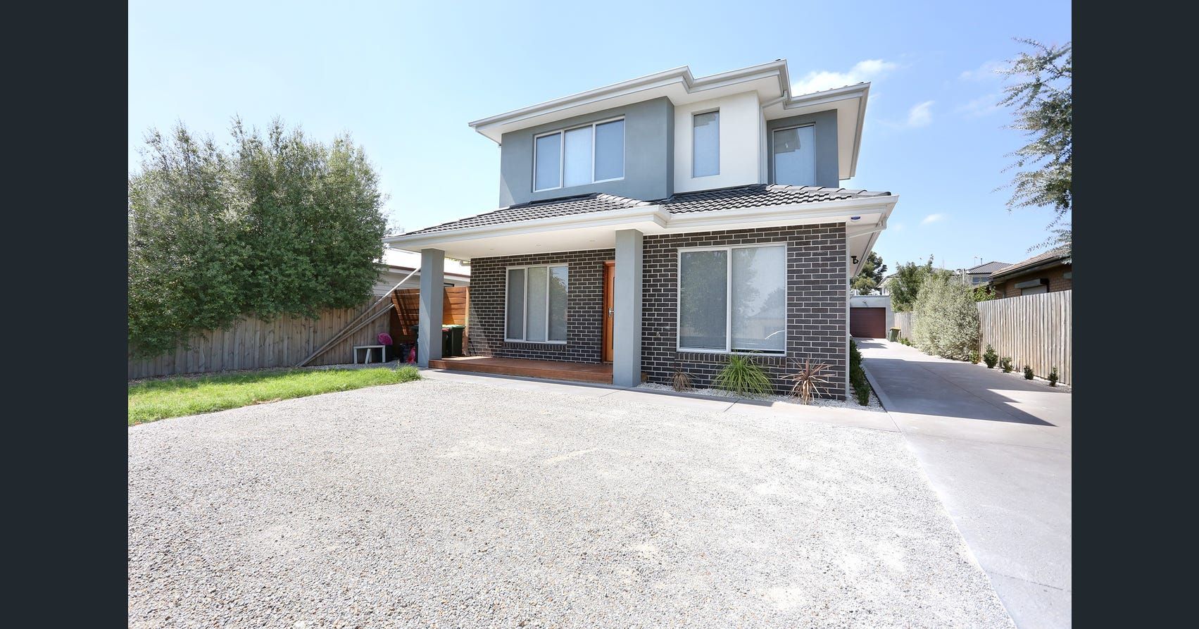 3 bedrooms Townhouse in 1/42 Pecham Street GLENROY VIC, 3046