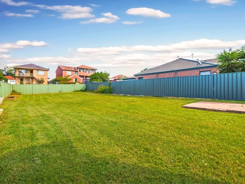 55 Illowra Crescent, Primbee NSW 2502, Image 2