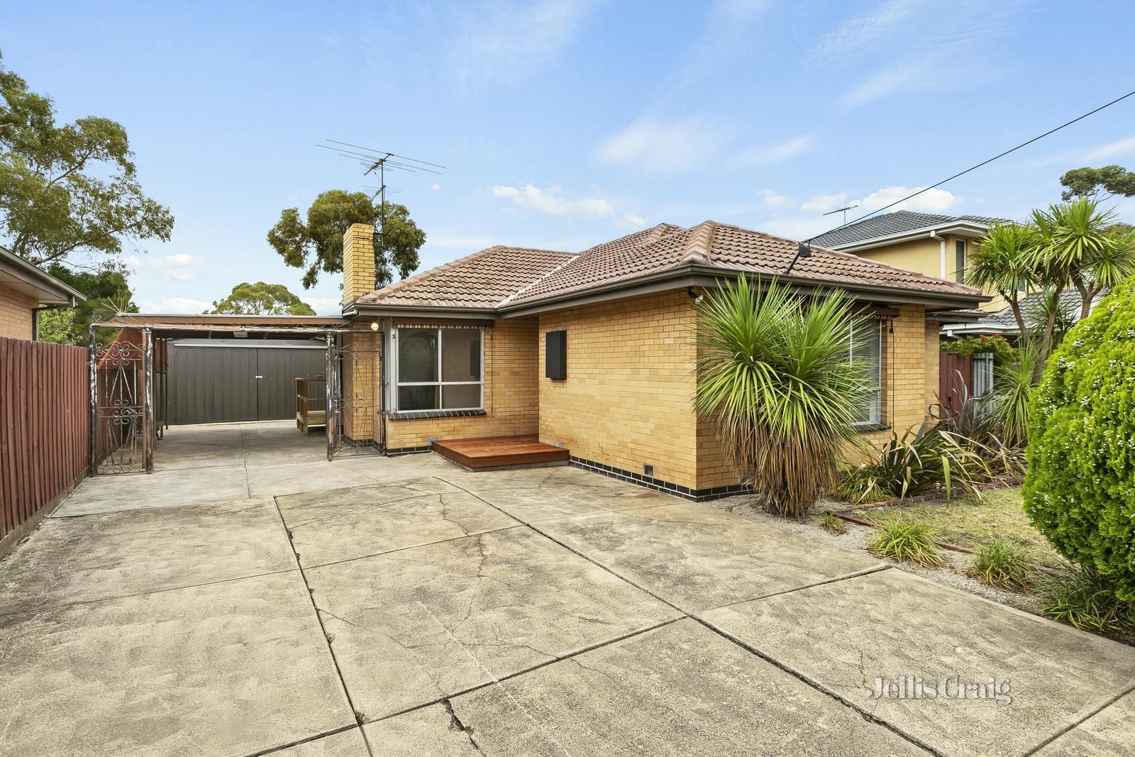 3 bedrooms House in 4 Cooper Avenue ALTONA NORTH VIC, 3025