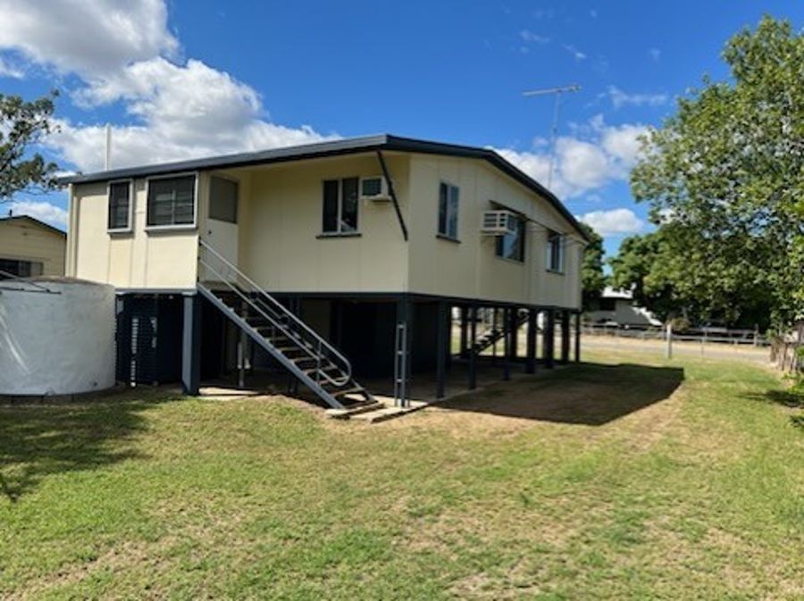 30 Fifth Avenue, Scottville QLD 4804, Image 2