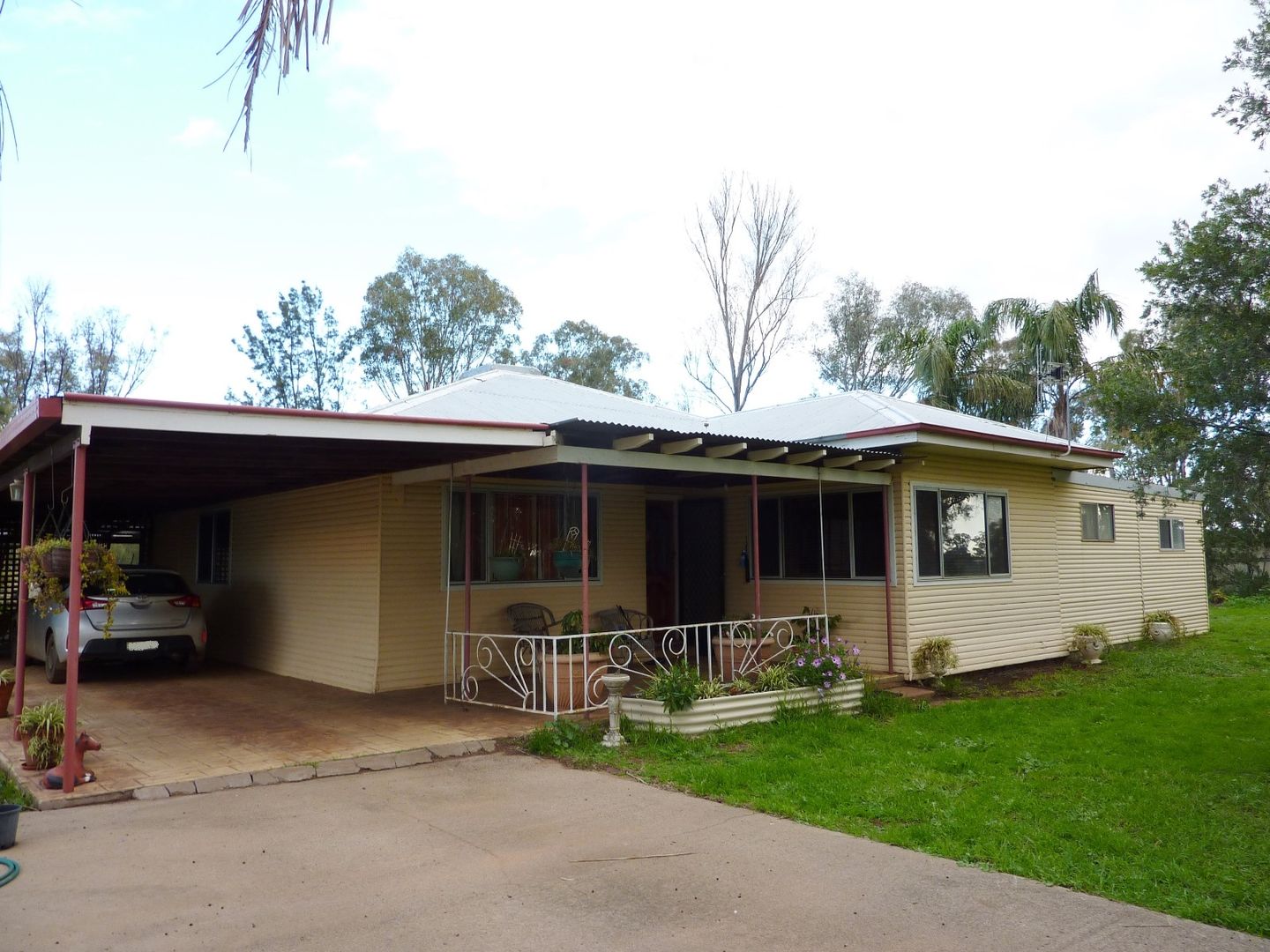 66 Riverview Road, Gilgandra NSW 2827