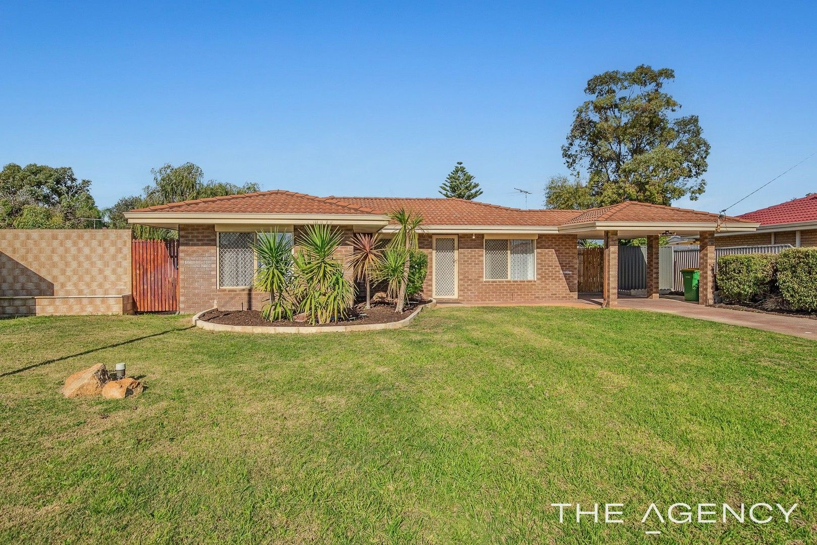 11 Moore Court, Cooloongup WA 6168, Image 0