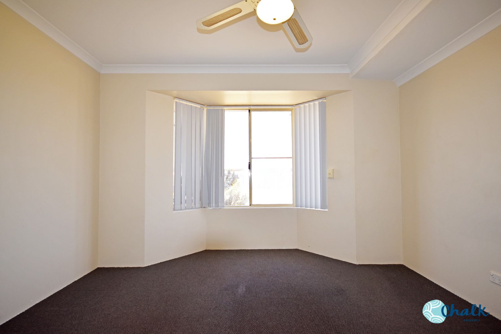 17 Grenadier Court, Warnbro WA 6169, Image 2