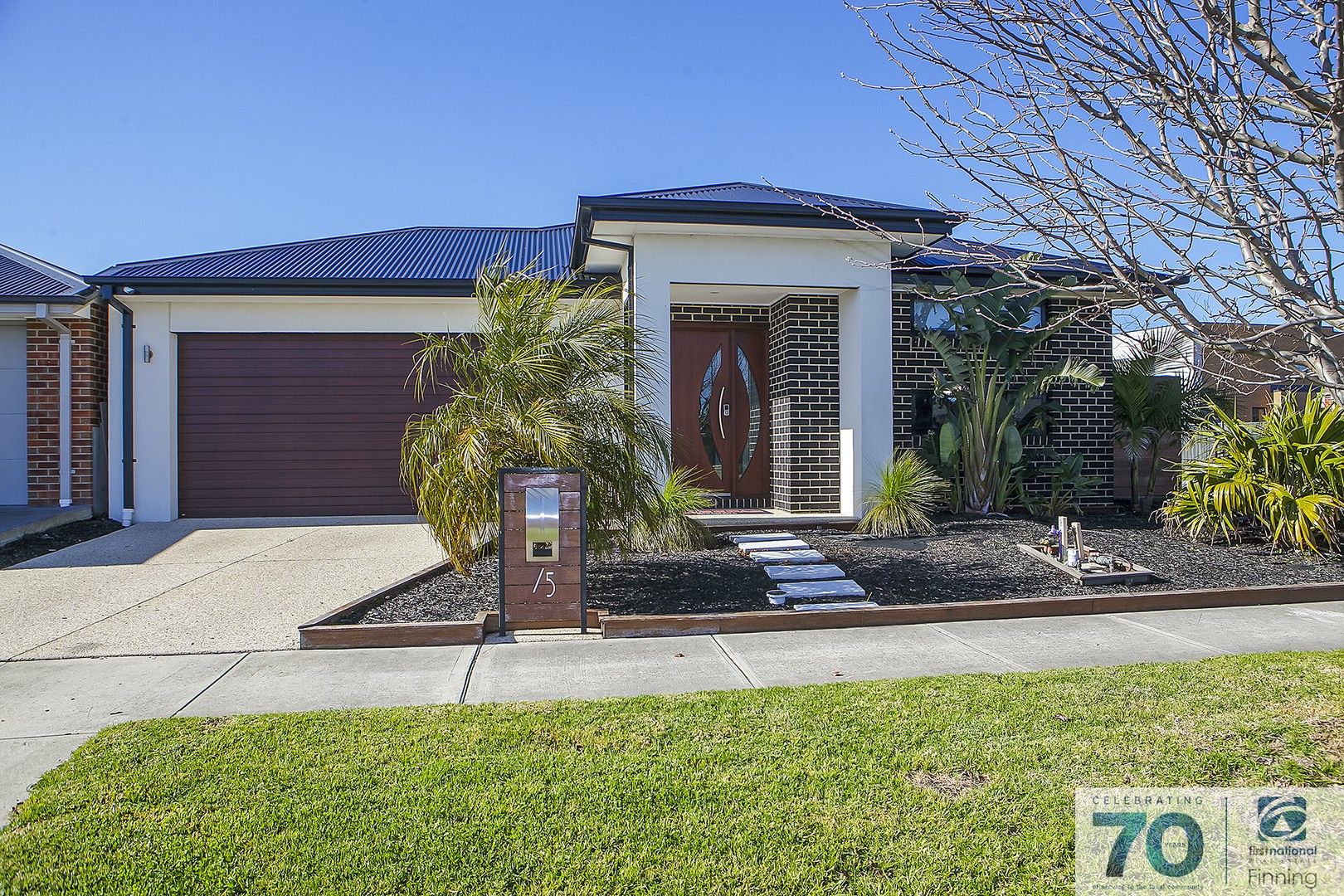 15 Lindwall Drive, Cranbourne West VIC 3977, Image 0