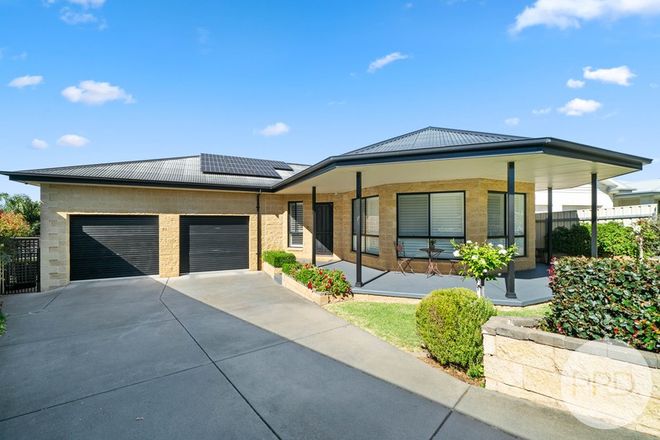 Picture of 11 Headley Place, KOORINGAL NSW 2650