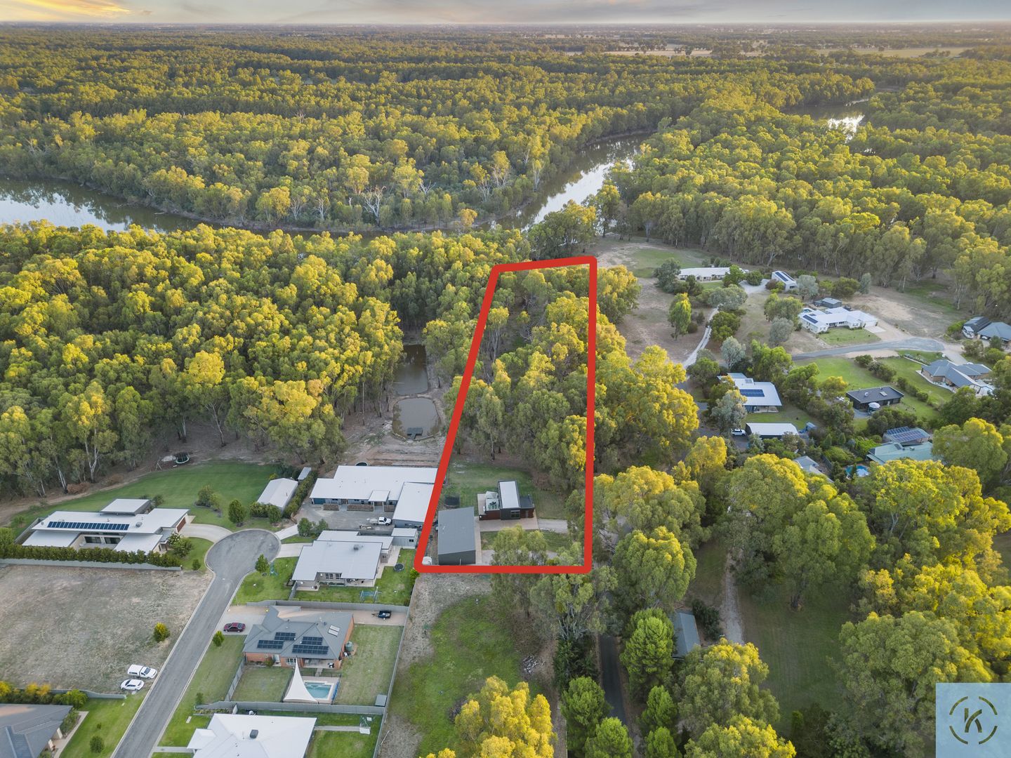 11 Pinewood Lane, Tocumwal NSW 2714, Image 2