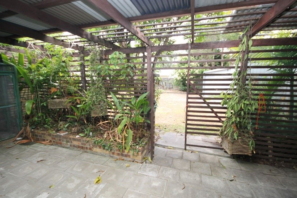 12 Jarnahill Drive, Mount Coolum QLD 4573, Image 2