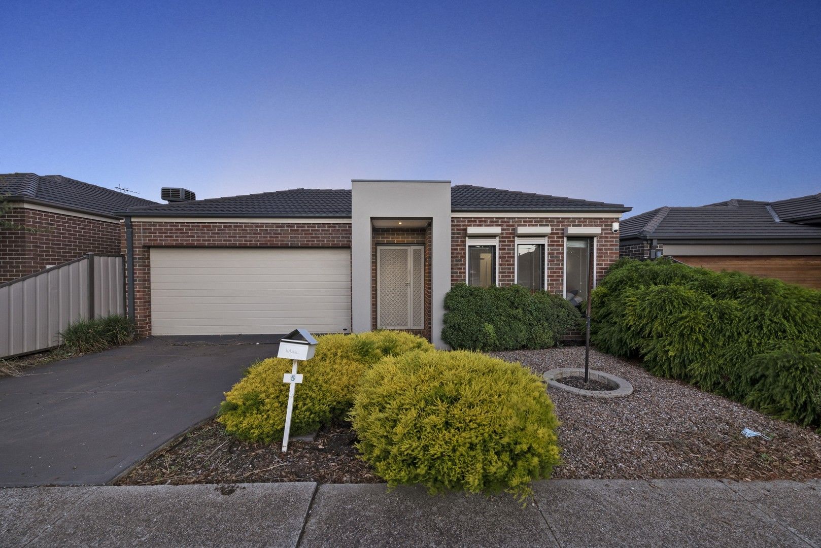 5 Wilkins Crescent, Burnside Heights VIC 3023, Image 0