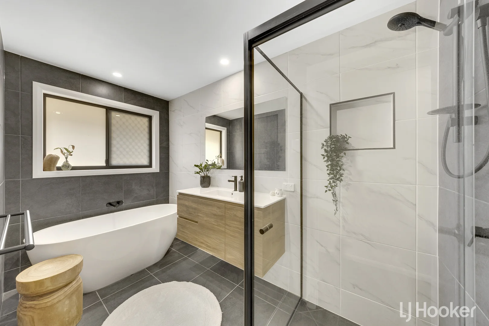 Additional image 11 of 14 Fitzroy Avenue, Clinton QLD 4680