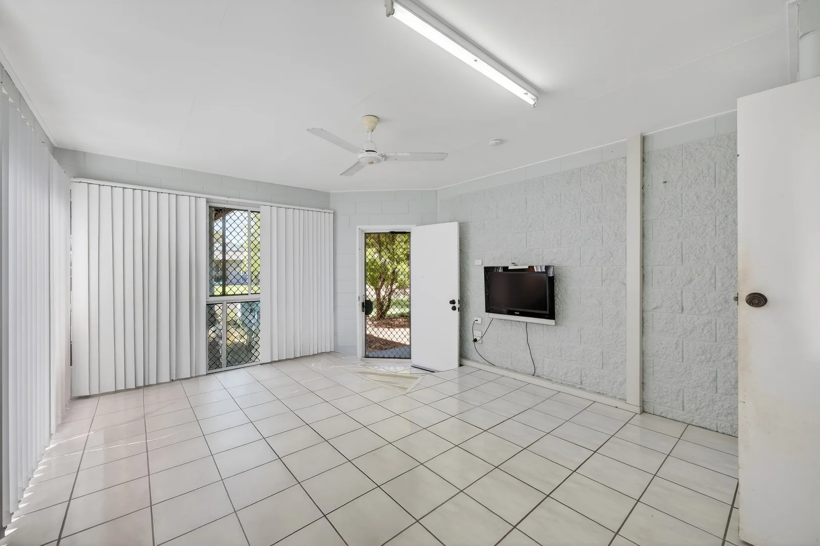 Additional image 12 of 12 Feeney Avenue, Rasmussen QLD 4815