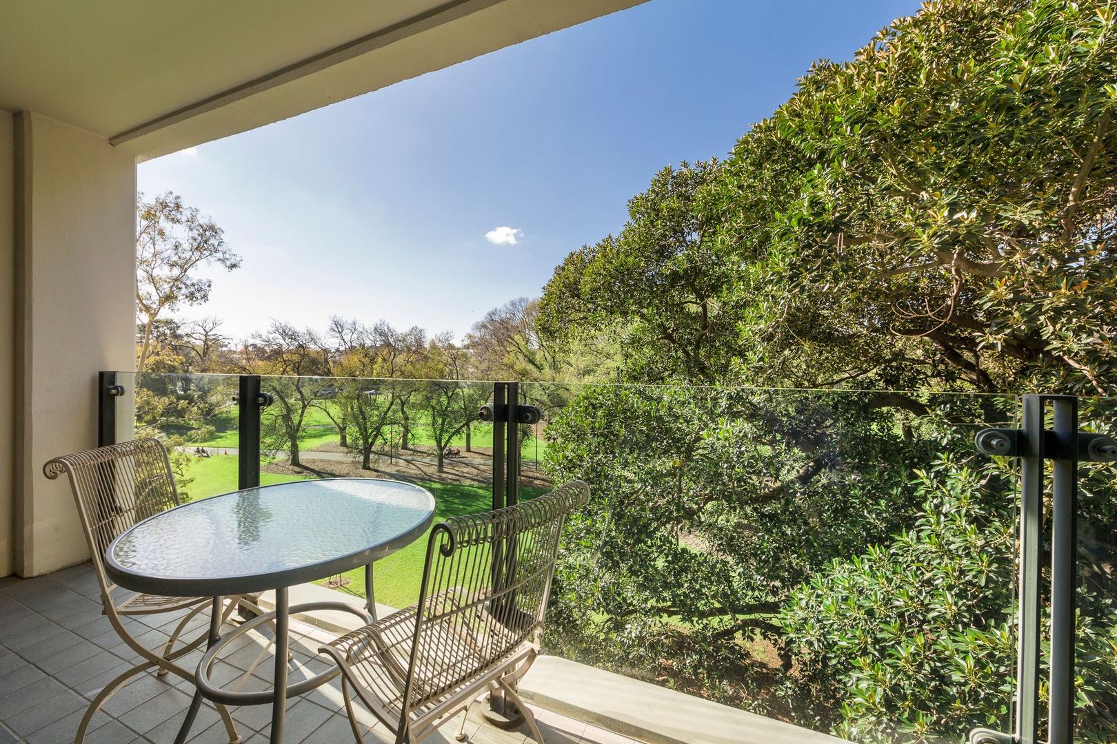404 2 Slater Street Melbourne Vic 3000 Apartment For