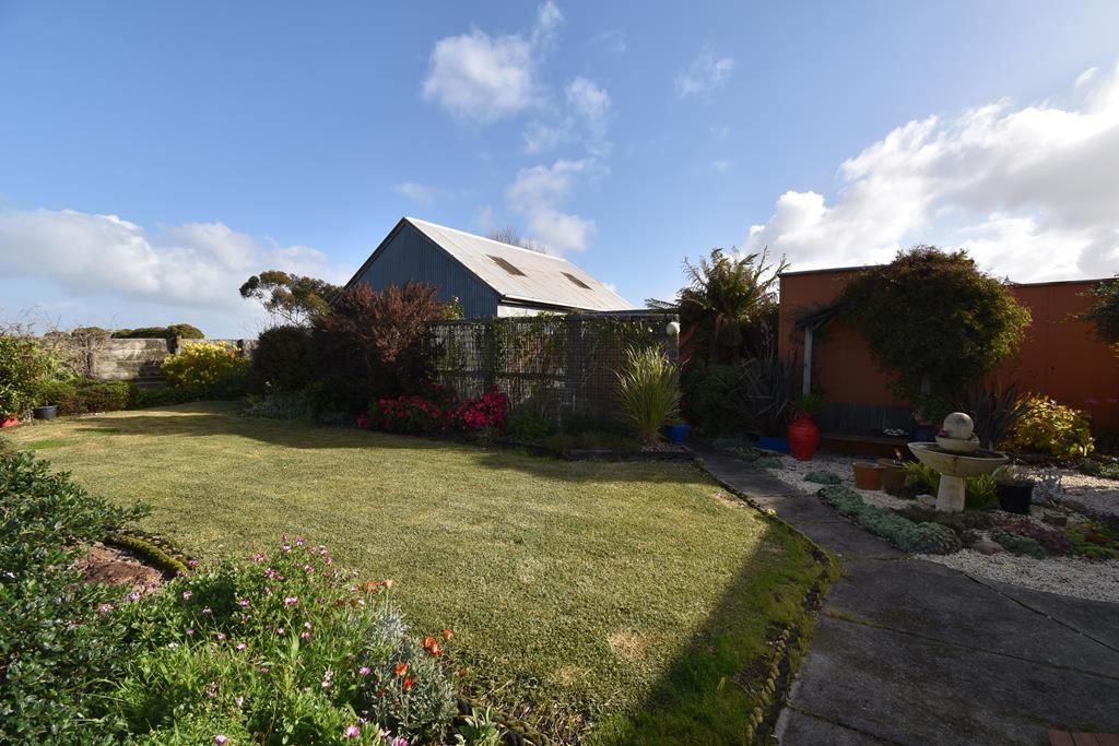 17 TRAMWAY STREET, Port Franklin VIC 3964, Image 1