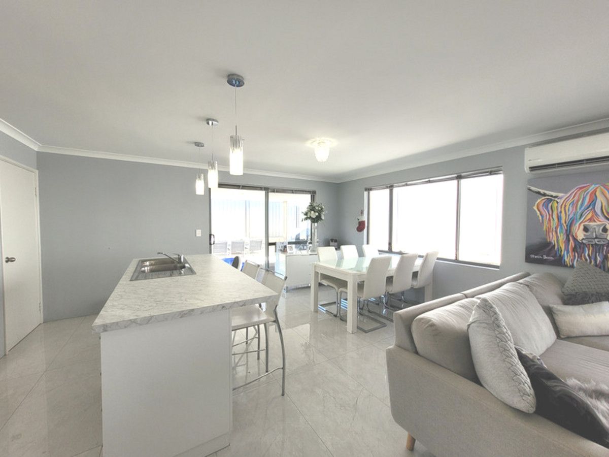3 bedrooms House in 29 Nandina Avenue SINAGRA WA, 6065